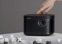 极米newz6x跟newz8x哪个好？分析区别在哪里？与当贝D3X相比谁更值得入