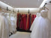 婚纱店可以租西服吗 婚纱店租衣物要注意什么