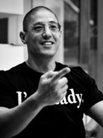 年度爆款：ZENS哲品×蒋友柏联名款究竟有多“新潮”？！