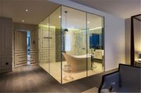 为何酒店卫生间和浴室要设计成透明的？为了方便也不怕尴尬吗