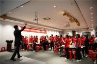 揭秘业绩翻倍的秘密！伊丽丝床垫竟把脊椎医学界泰斗谢政洁都请来了？