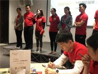 揭秘业绩翻倍的秘密！伊丽丝床垫竟把脊椎医学界泰斗谢政洁都请来了？