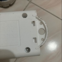 现在子弹头，公牛插座放弃通用螺丝，改用奇形怪状的，这是为何？