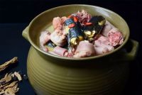 不粘锅涂层掉了有毒还致癌？天天下厨的你，这几个锅具问题要关注