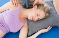 孕中期可以平躺睡觉吗 怀孕期间应该保持怎样的睡姿