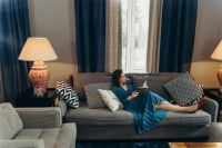 【米兰壁纸墙布窗帘】窗帘要100%遮光？请走出误区！