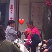 过节给爸妈送什么？这台投影仪让他们爱不释手