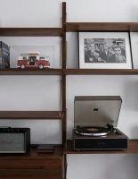 两棵松家具定制：黑白灰的房子过于单调？加点克莱因蓝点缀看看