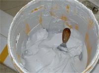 白水泥凝固后怕水吗