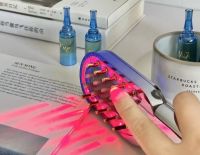 如何通过梳头按摩养发？护肤科技射频健发梳