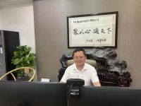 新整装 向未来 共生长 | 整装要做重还是做轻?装企大咖火辣开辩!