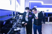 集成灶不好洗？海尔首创双腔免拆洗：内外都干净