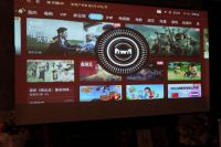 过年回家想给父母买个投影仪，怎么选？天猫魔屏青选N2了解一下！