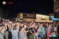 我相信8·8左右沙发节主题音乐秀燃爆全国！携黑豹乐队原主唱秦勇首秀杭州顶流地标