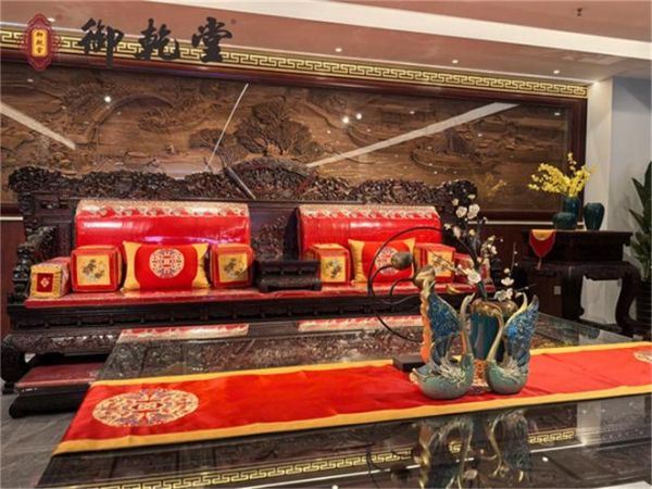 小叶紫檀家具厂家怎么选?2026选购指南